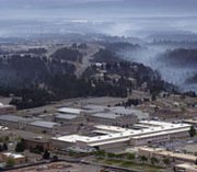 The Los Alamos National Laboratory in New Mexico, shown in a 2000 file photo. A new National Academies of Sciences report calls attention to some potential problems with Energy Department oversight of this and other U.S. nuclear-weapons labs (AP Photo/ Jake Schoellkopf).